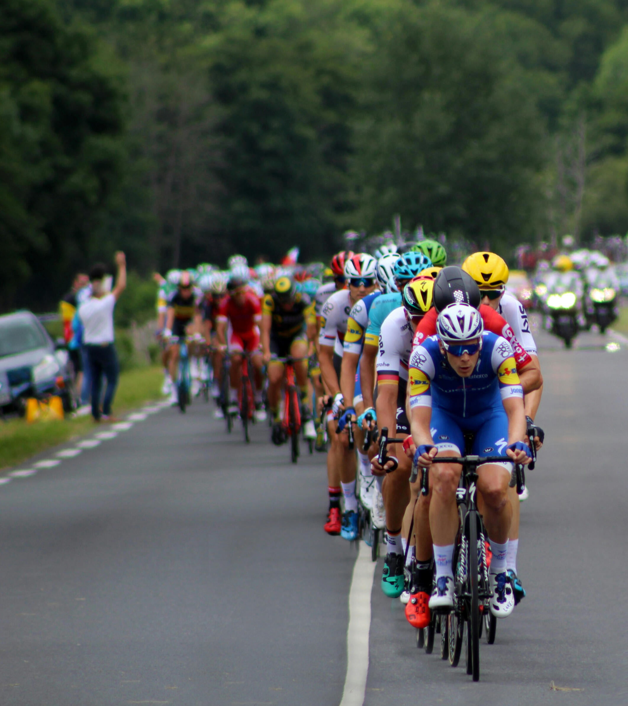 Tour de France Experiencing professional sports in style